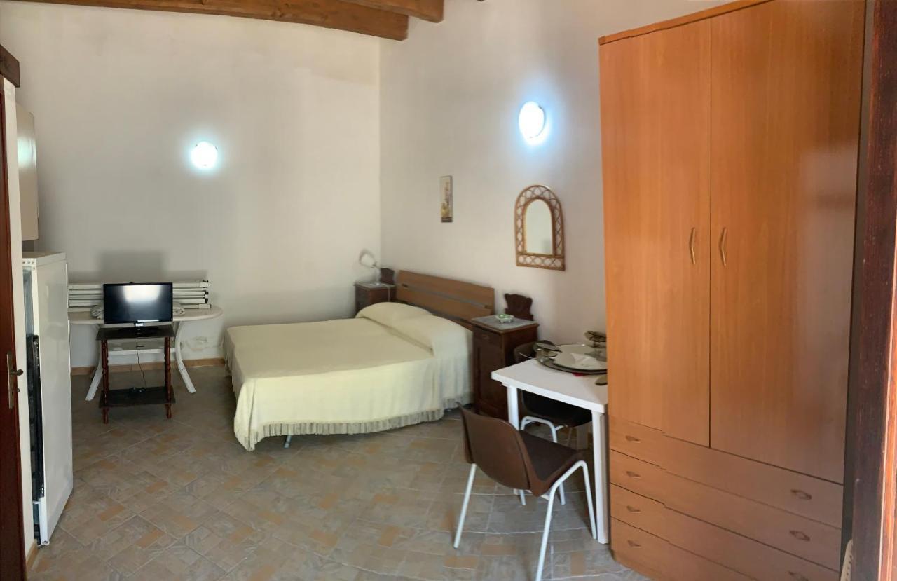 Casa Vacanze Mandriavecchia Петросино Экстерьер фото