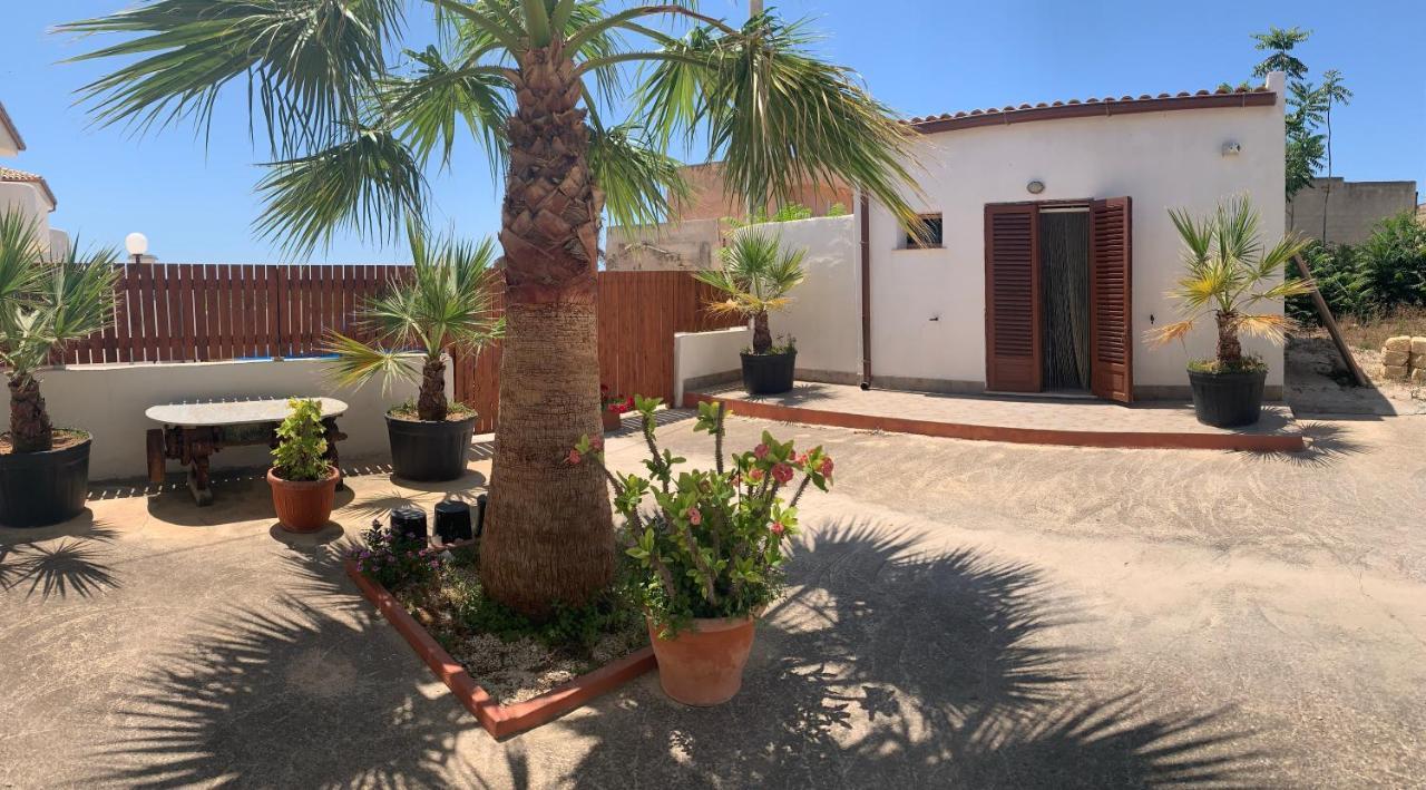 Casa Vacanze Mandriavecchia Петросино Экстерьер фото